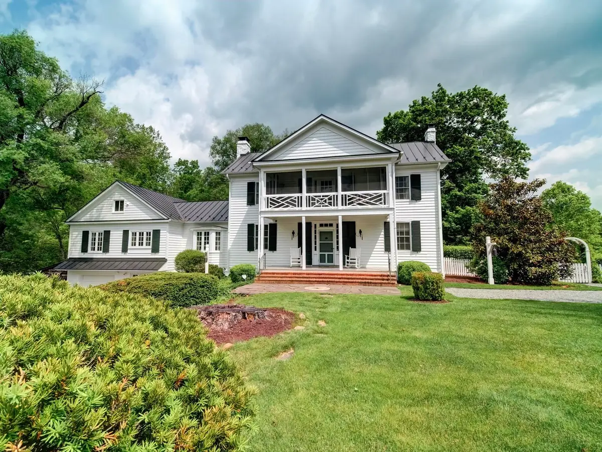 7449 Richardson Gorge Rd, Hot Springs, VA 24445 - #1