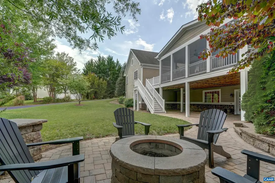 6532 Woodbourne Ln, Crozet, VA 22932 - #3