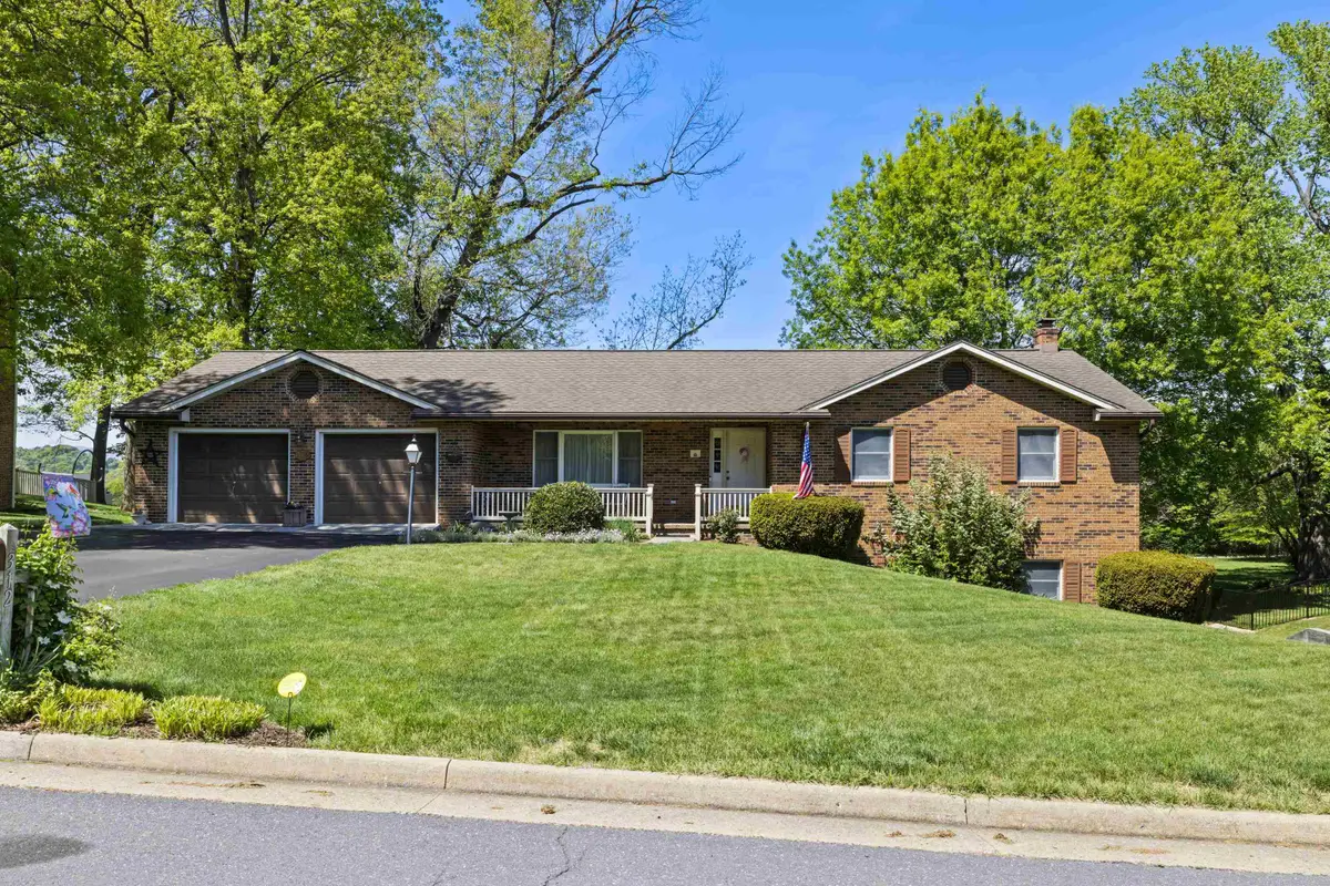 312 Victoria Dr, Bridgewater, VA 22812 - #1
