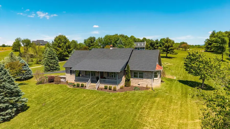 23 Entry School Rd, Waynesboro, VA 22980 - #2