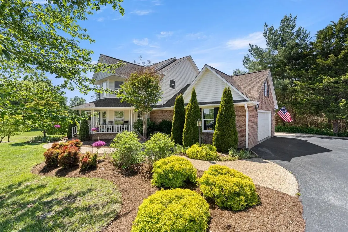 269 Baldwin Ln, Staunton, VA 24401 - #1