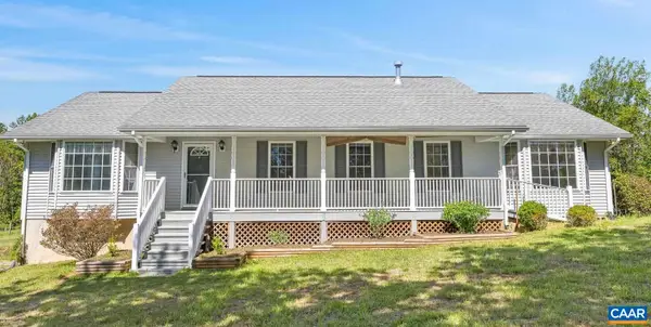 1075 Social Hall Rd, New Canton, VA 23123