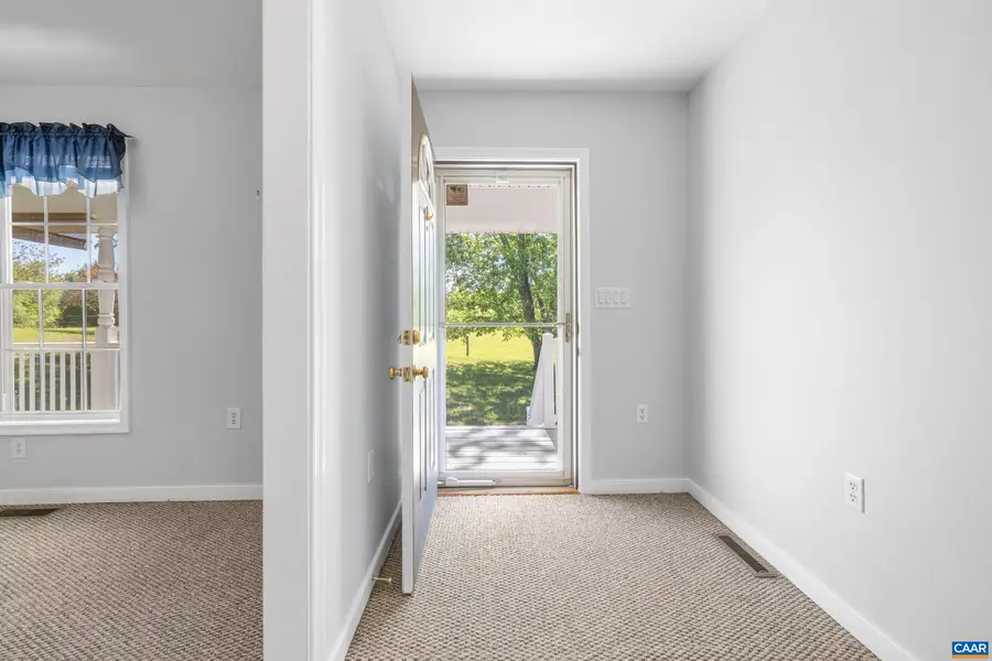 1075 Social Hall Rd, New Canton, VA 23123 - #3