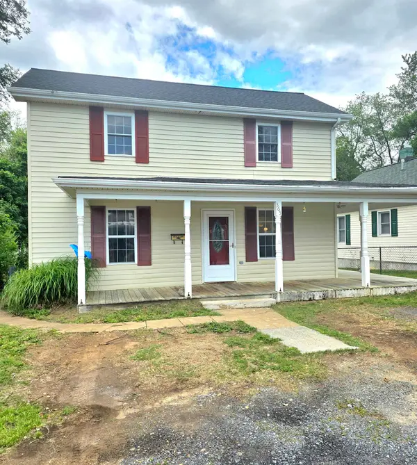 365 Magnolia Ave S, Waynesboro, VA 22980