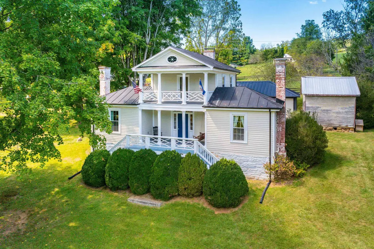 19 Mt Hermon Rd, Middlebrook, VA 24459 - #1