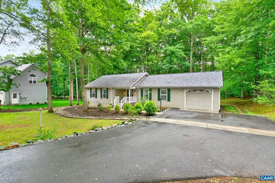 75 Riverside Dr, Palmyra, VA 22963 - #2