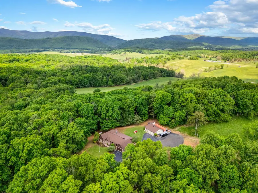 30 Scenic View Dr, Swoope, VA 24479 - #3