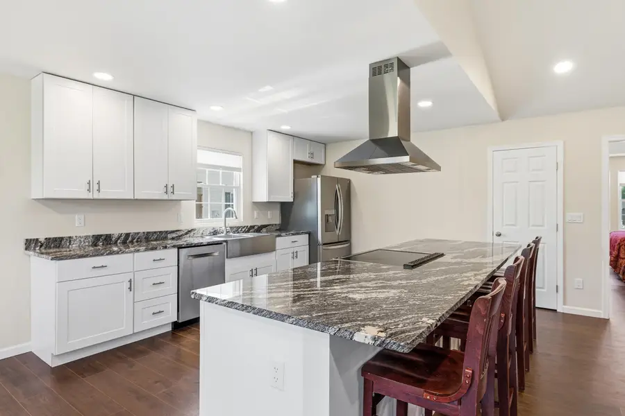 672 Elm St, Broadway, VA 22815 - #2