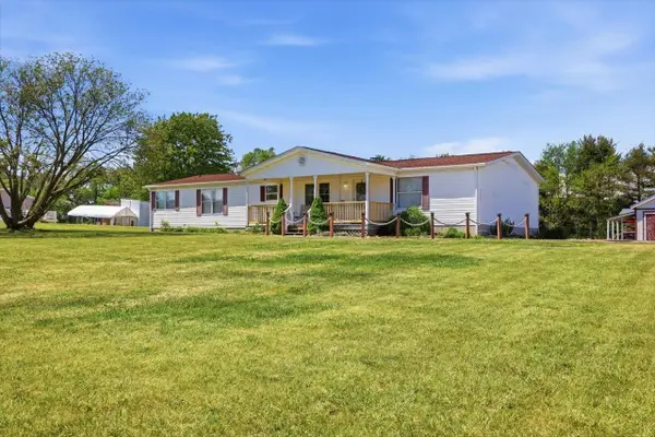 3437 Lyndhurst Rd, Stuarts Draft, VA 24477