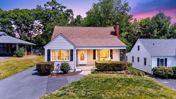 1003 Skymont Rd, Staunton, VA 24401