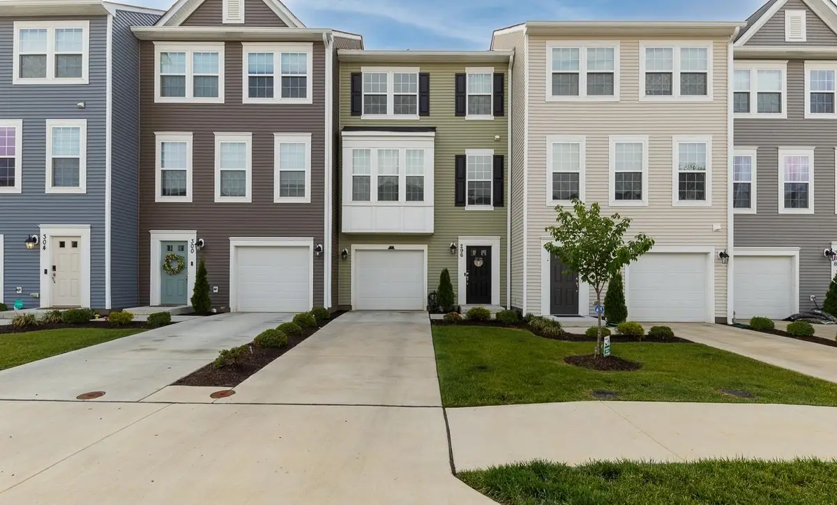 296 Willowshire Ct, Waynesboro, VA 22980 - #1