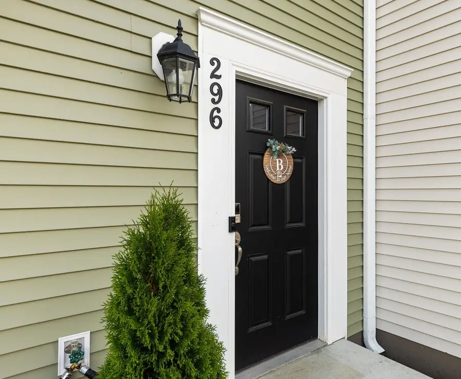 296 Willowshire Ct, Waynesboro, VA 22980 - #2
