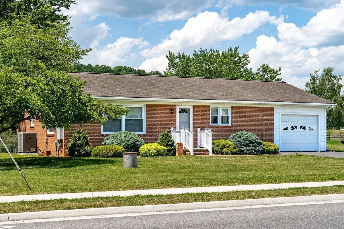 310 Dry River Rd, Bridgewater, VA 22812 - #1
