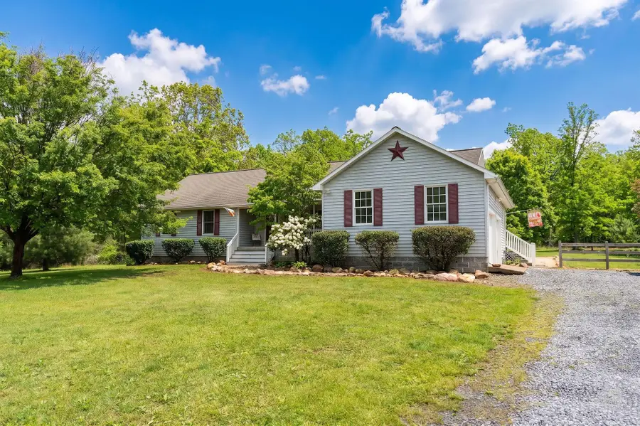 516 Estaline Valley Rd, Craigsville, VA 24430 - #2