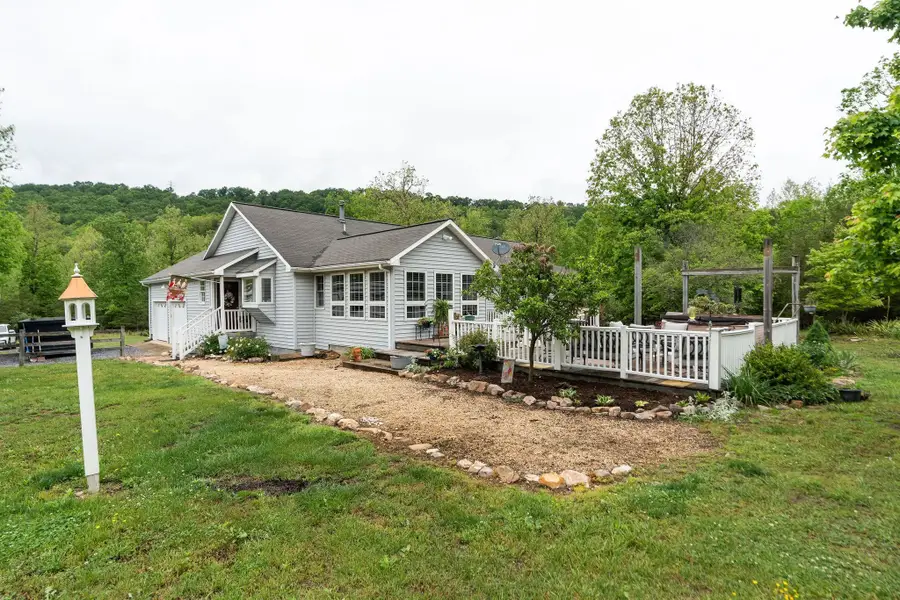 516 Estaline Valley Rd, Craigsville, VA 24430 - #3