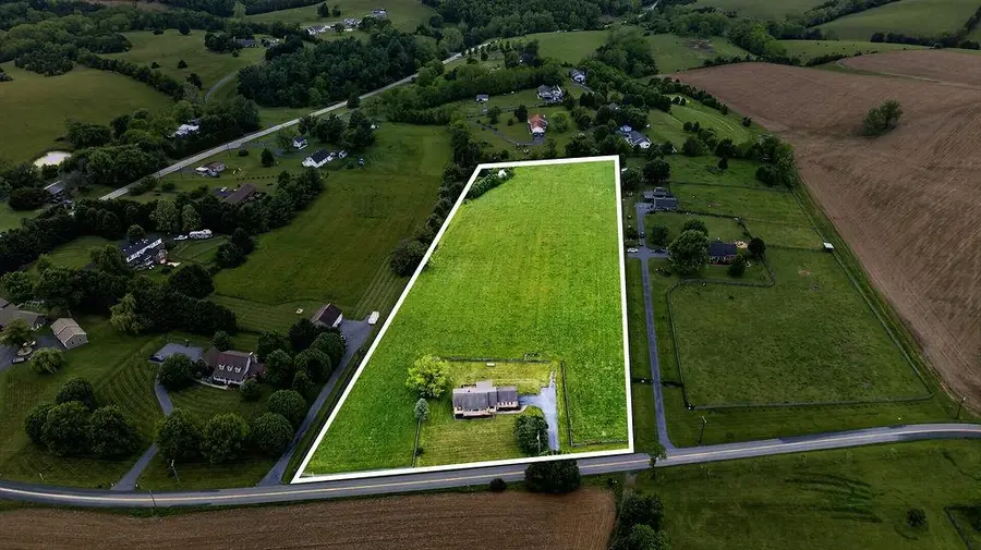 150 Battlefield Rd, Waynesboro, VA 22980 - #2