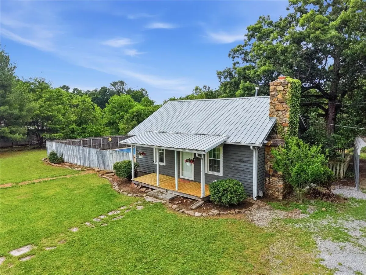 1296 New Hope Rd, Staunton, VA 24401 - #1