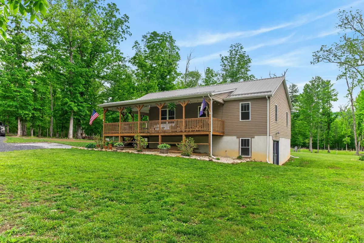 594 Estaline Valley Rd, Craigsville, VA 24430 - #1