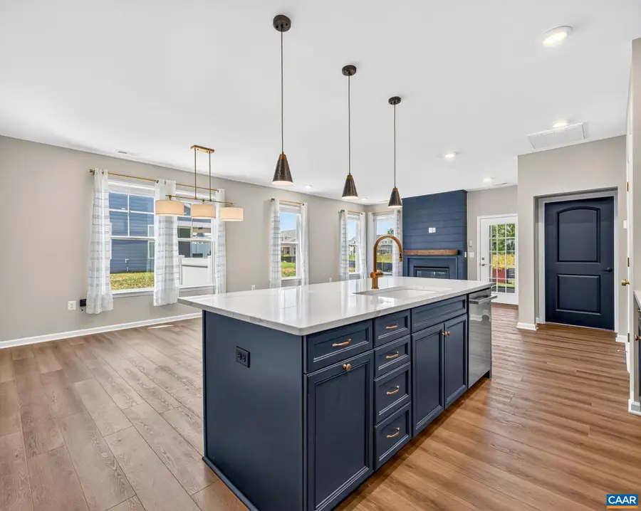 424 Bayberry Ln, Zion Crossroads, VA 22942 - #3