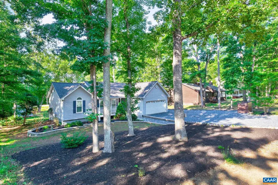 137 Jefferson Dr, Palmyra, VA 22963 - #2