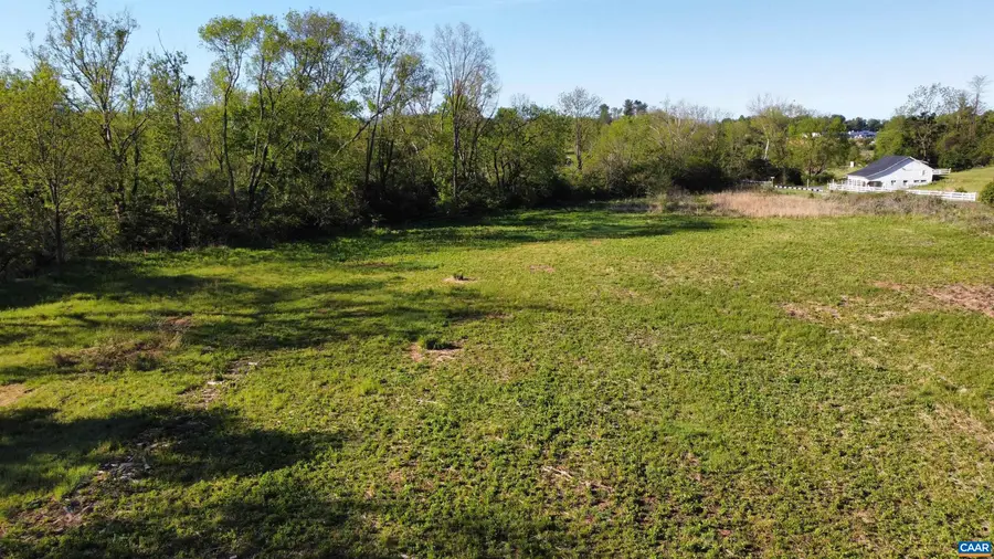 113 Rockfish Rd, Waynesboro, VA 22980 - #2