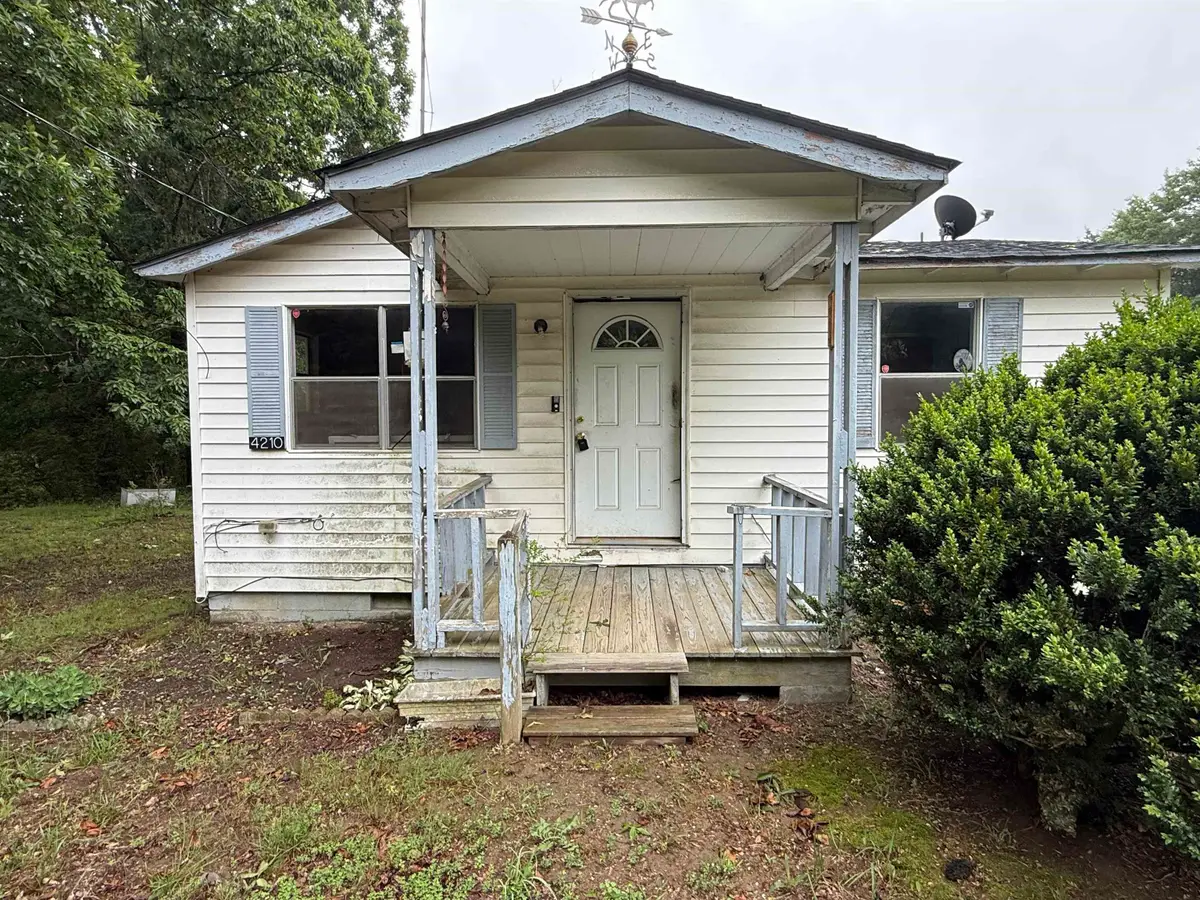 4210 Waldrop Church Rd, Louisa, VA 23093 - #1