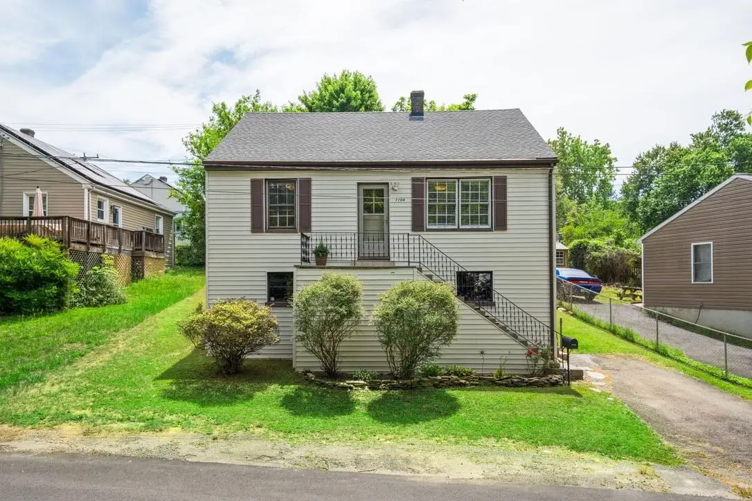 1104 Ware St, Charlottesville, VA 22902 - #1