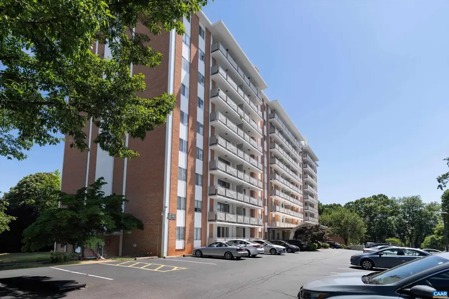 1800 Jefferson Park Ave, Charlottesville, VA 22903 - #2