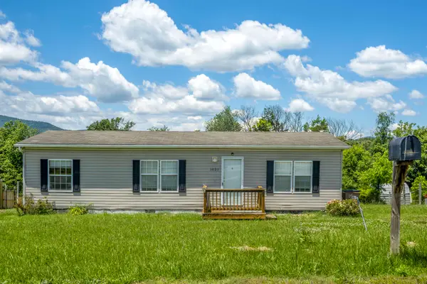 1031 Ramona Ave, Shenandoah, VA 22849