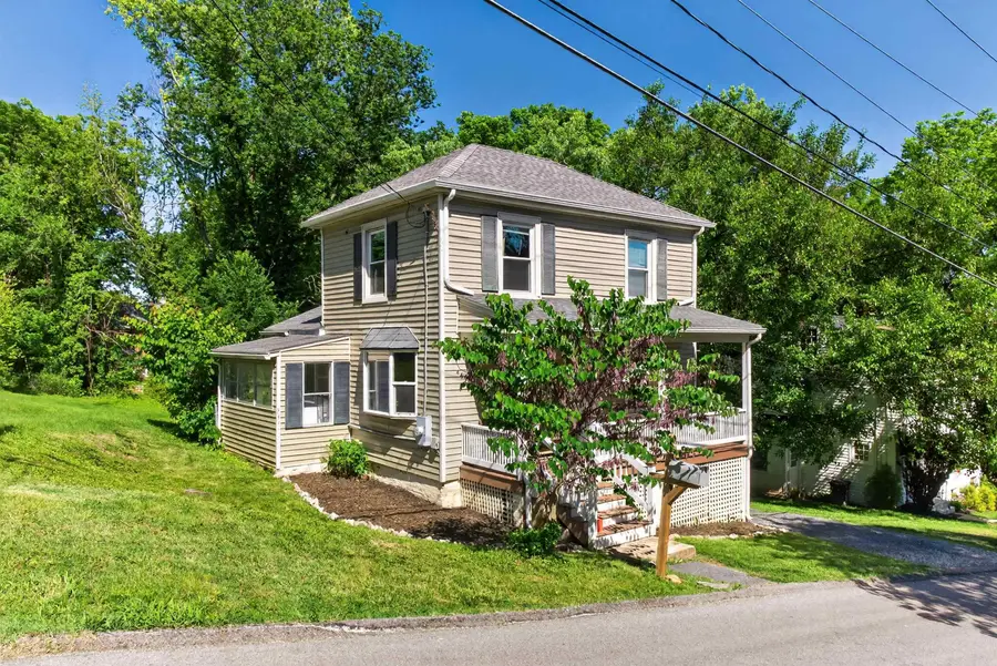 215 Virginia Ave, Staunton, VA 24401 - #3