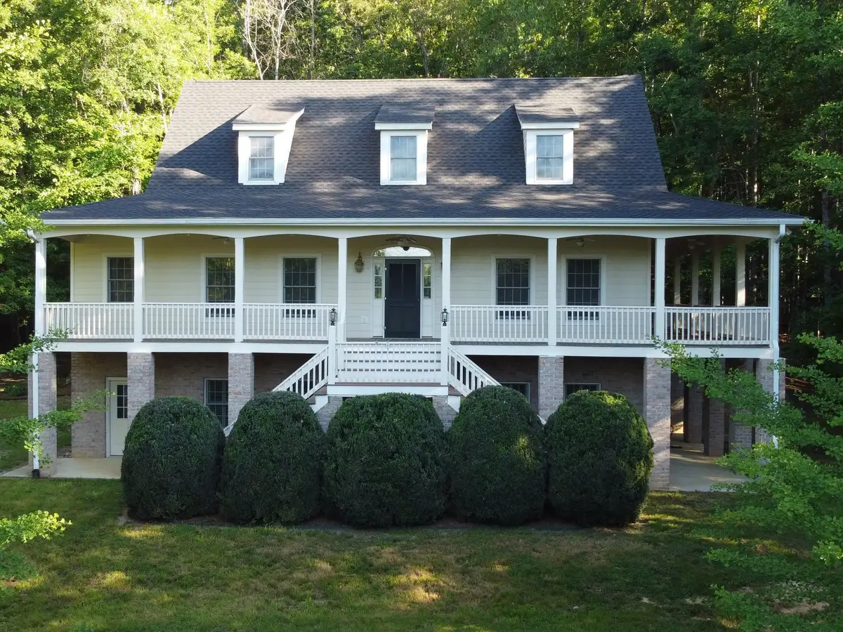 190 Henry Hill Dr, Fairfield, VA 24435 - #1