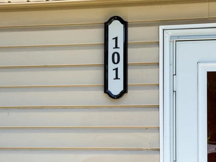 101 Loudoun Ave, Waynesboro, VA 22980 - #2