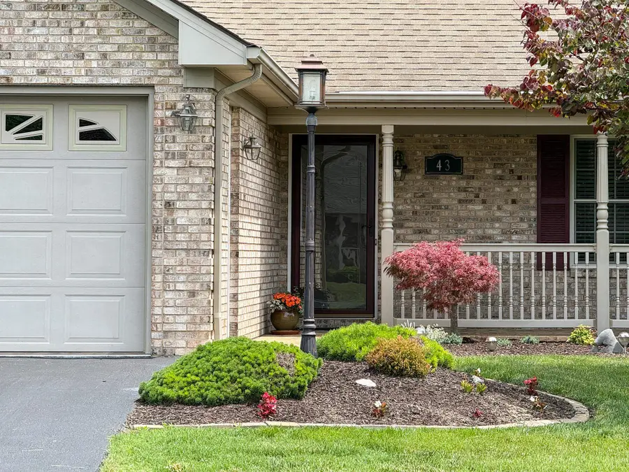 43 Lynn Cir, Stuarts Draft, VA 24477 - #2