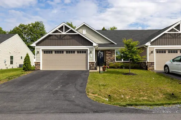 81 South Peak Dr, Mcgaheysville, VA 22840