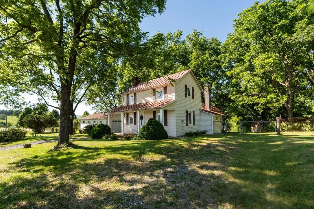 43 Sugar Loaf Rd, Staunton, VA 24401 - #1