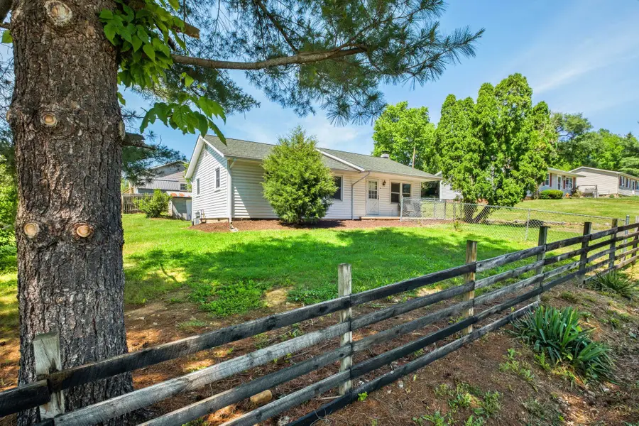 125 Riverside Dr E, Timberville, VA 22853 - #3