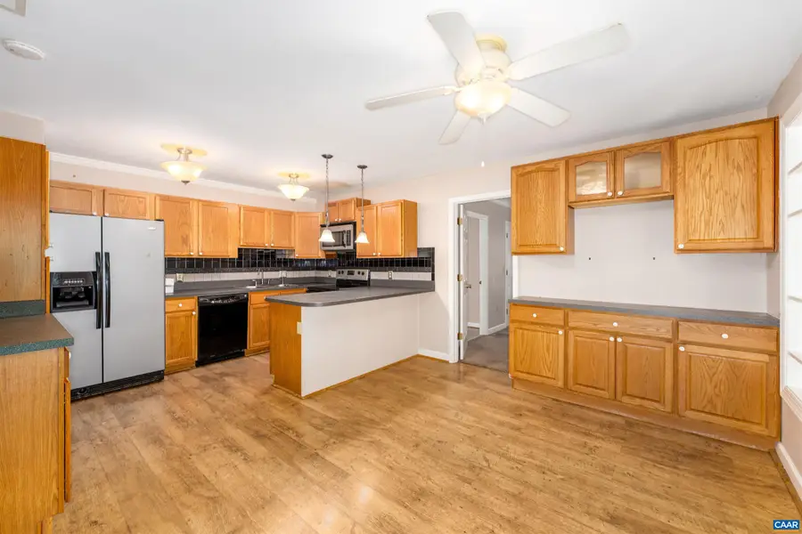 219 Duke St, Gordonsville, VA 22942 - #2