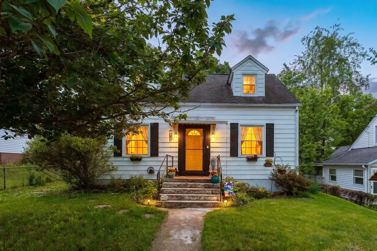 418 James Ave, Waynesboro, VA 22980 - #1