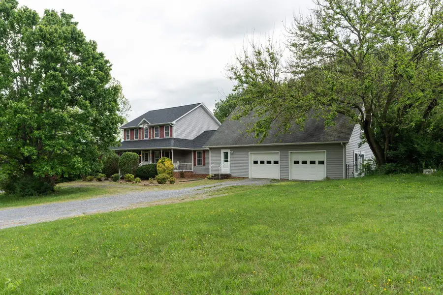 1057 Rockfish Rd, Waynesboro, VA 22980 - #3