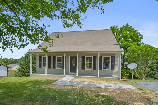 31 Hillandale Dr, Staunton, VA 24401