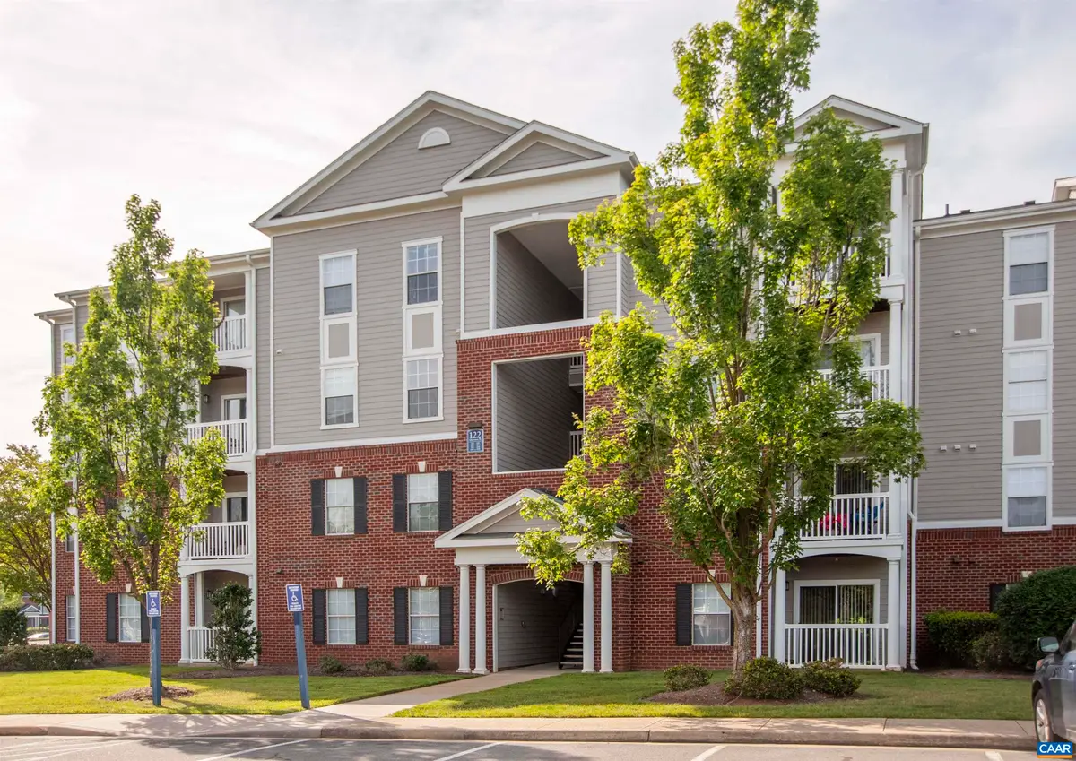 122 Yellowstone Dr, Charlottesville, VA 22903 - #1