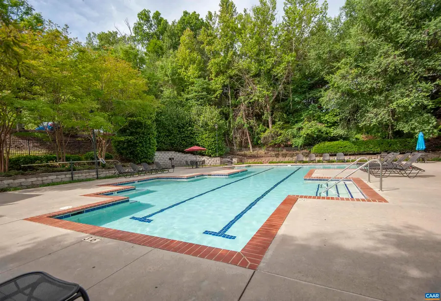 122 Yellowstone Dr, Charlottesville, VA 22903 - #2