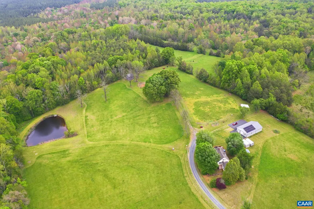 334 Pump Rd, New Canton, VA 23123 - #1