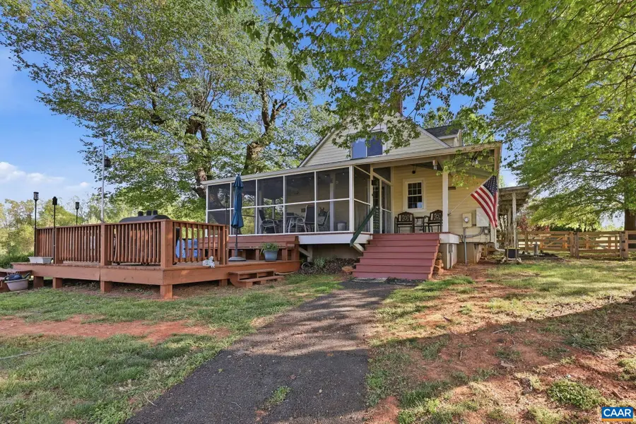 334 Pump Rd, New Canton, VA 23123 - #2