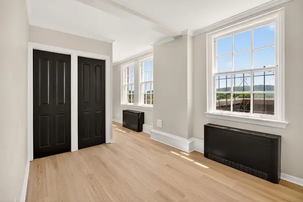 500 Court Sq, Charlottesville, VA 22902