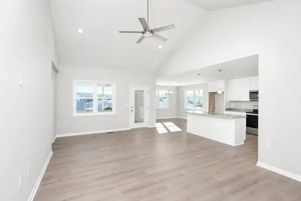 305 Ridge Crest Ter, Waynesboro, VA 22980