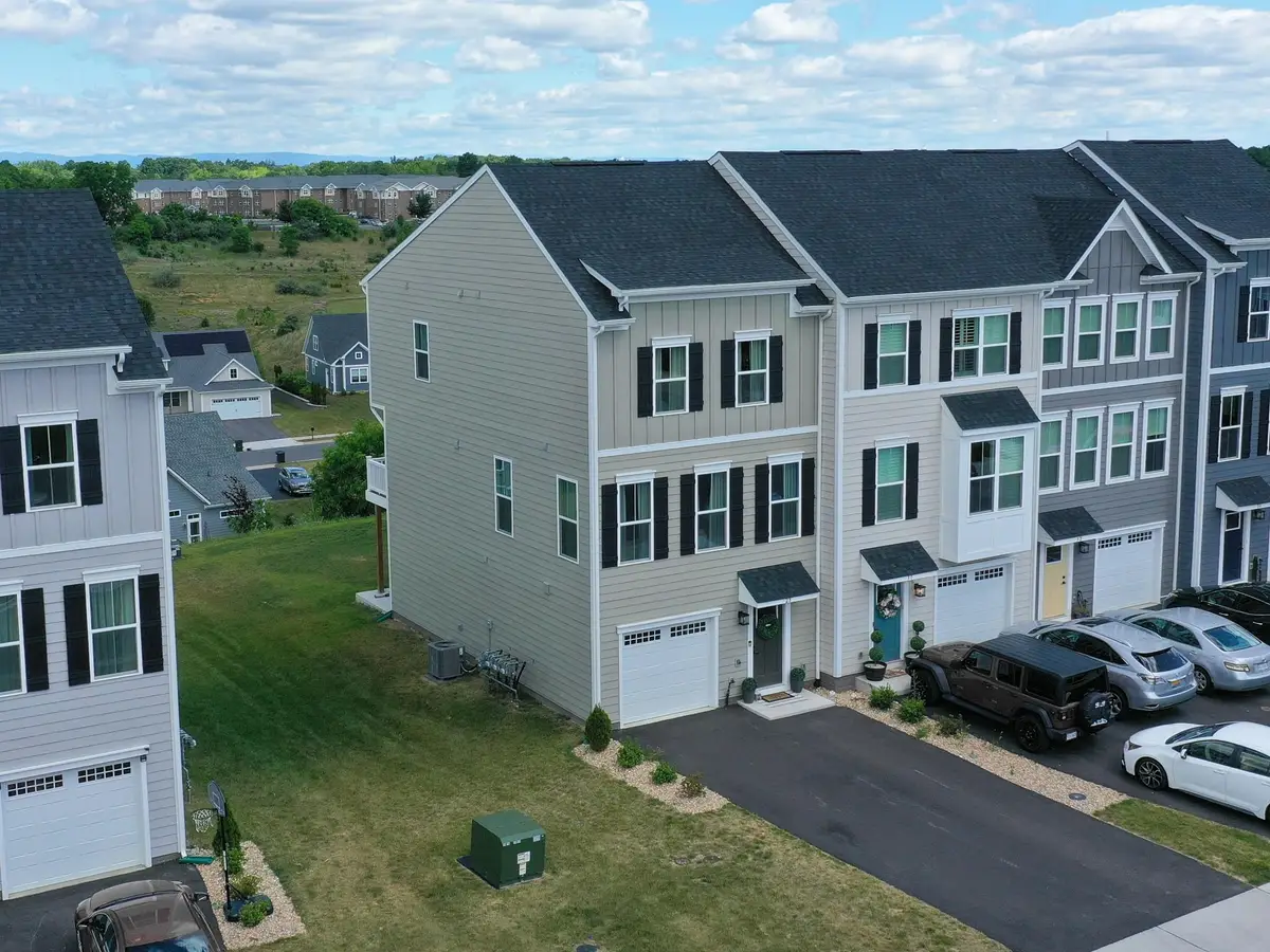 28 Iron Horse Ln, Fishersville, VA 22939 - #1