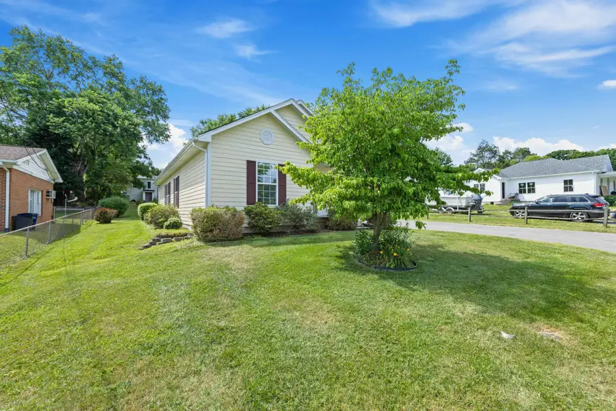 210 Walker St, Lexington, VA 24450 - #2