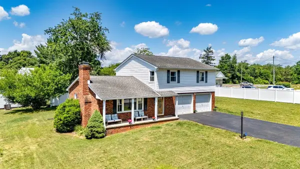 21 Stuart Ave, Stuarts Draft, VA 24401