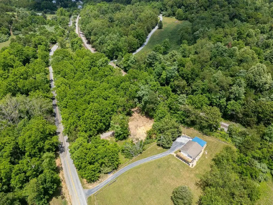 456 Dabneys Rd, Raphine, VA 24472 - #3